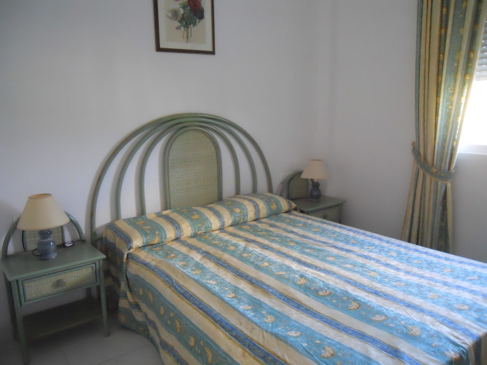 Apartamento, 3 recámaras, vista a la piscina