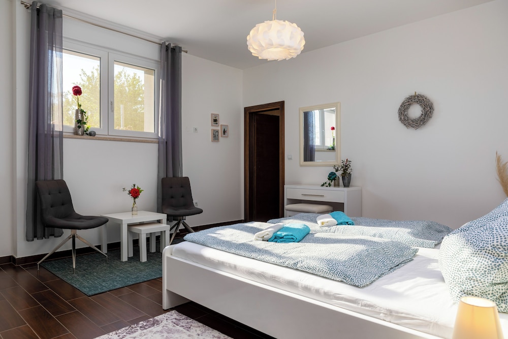 Villa, 1 Bedroom photo 1