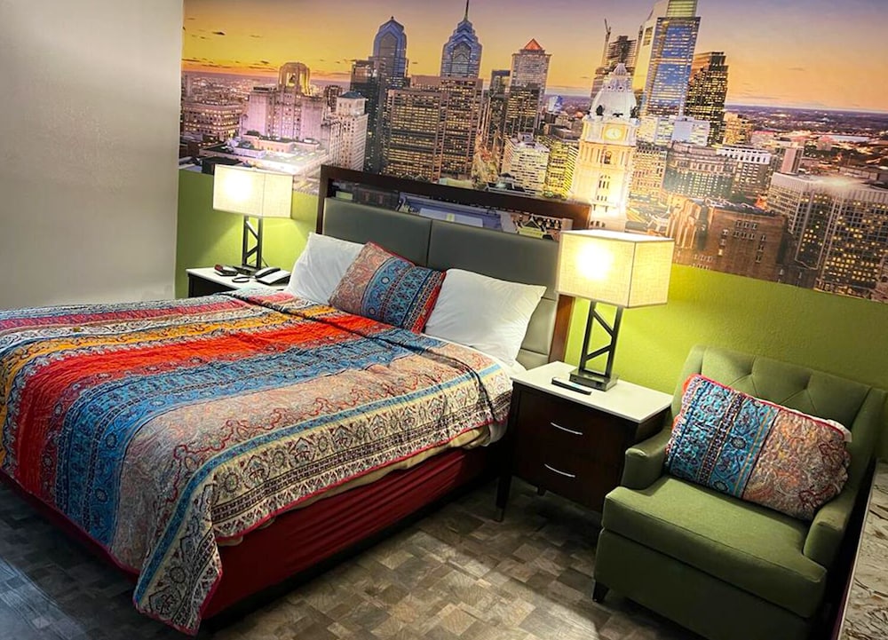 One King Bed photo 2