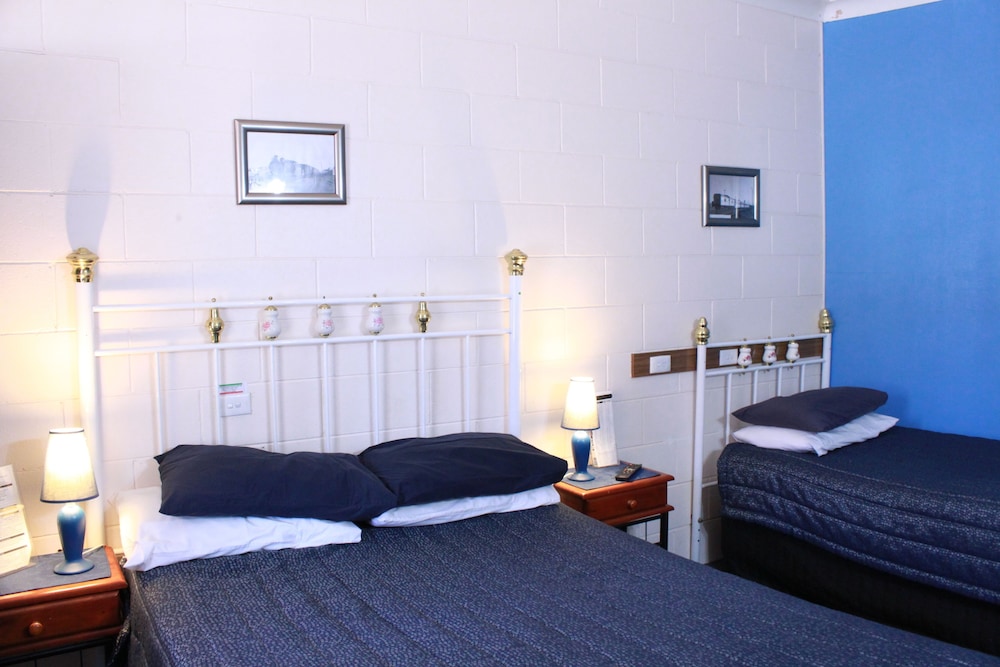 Classic Twin Room photo 1