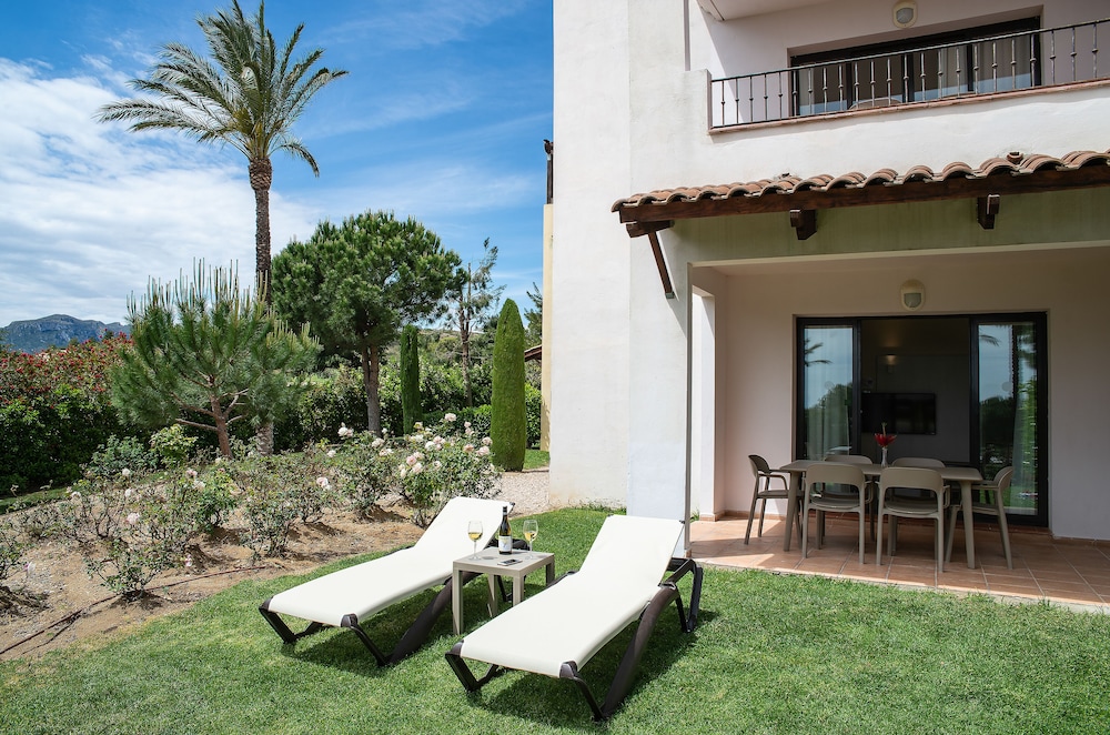 Apartment, 1 Bedroom with Garden, Balcony - Photo 11