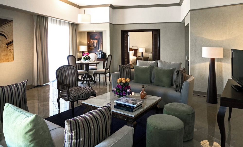 Suite, 1 King Bed (Master) - Photo 1