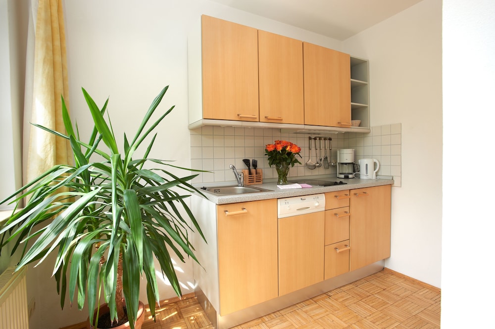 Apartment photo 2