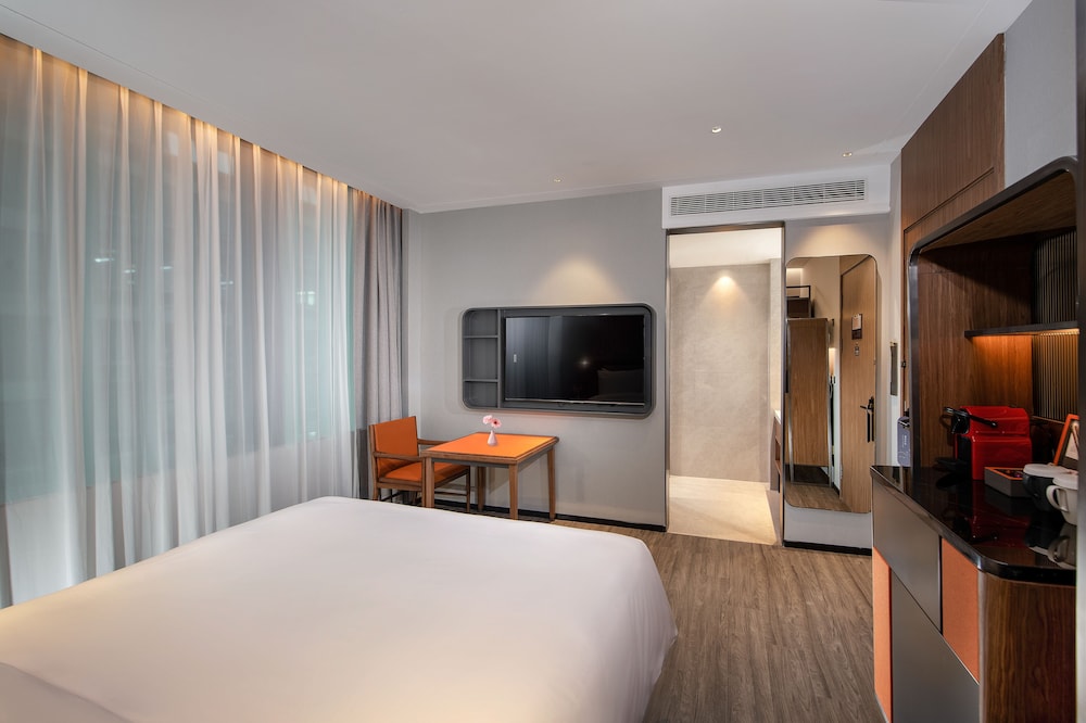 Superior Room, 1 Queen Bed