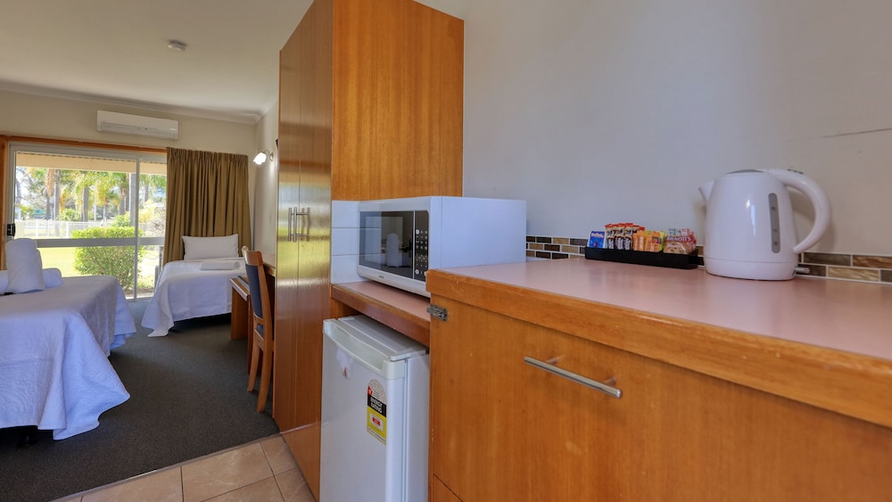 Deluxe Twin Room photo 3