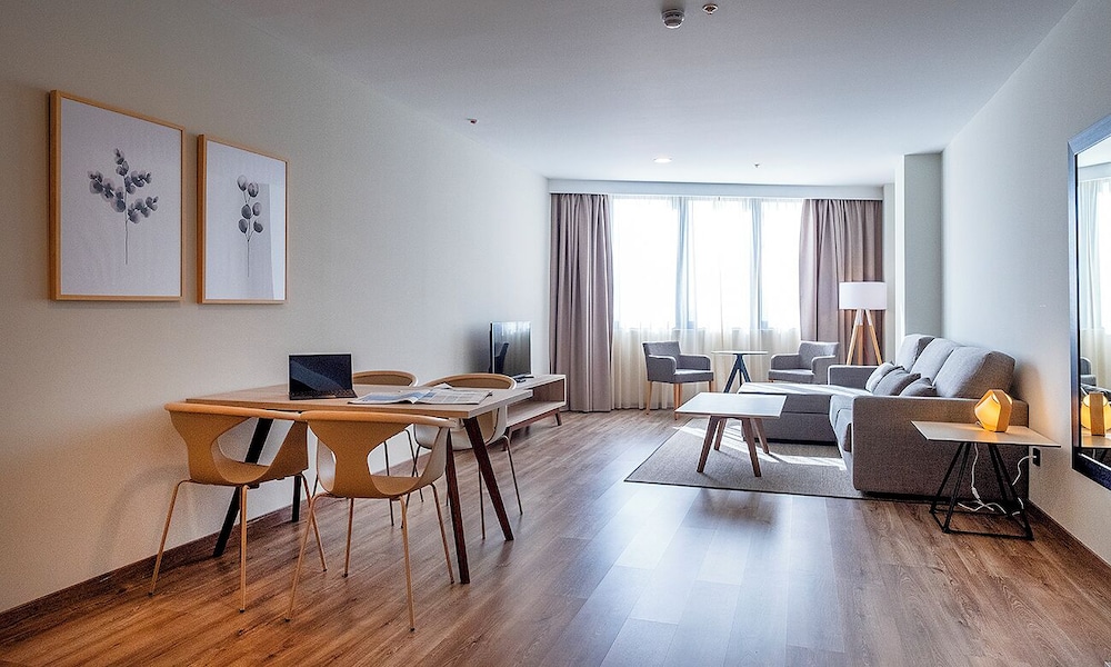 Superior Apartment, 2 Bedrooms, Terrace - Photo 2