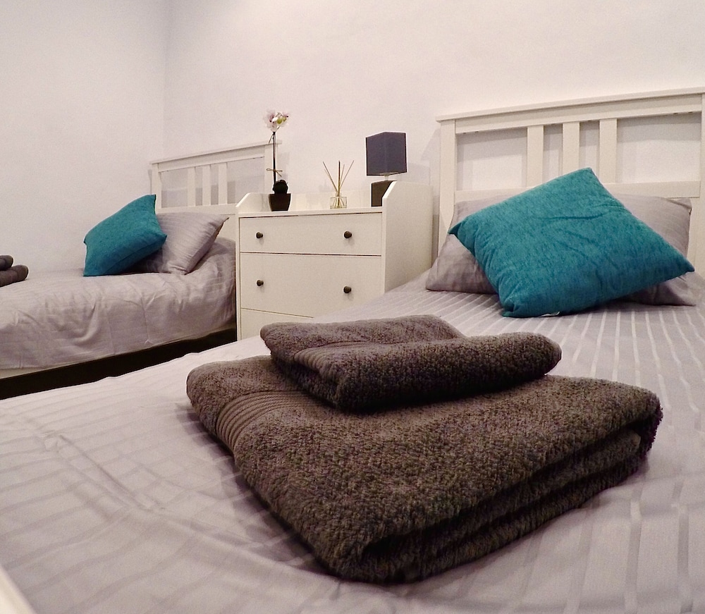 Panoramic Twin Room, Private Bathroom photo 3