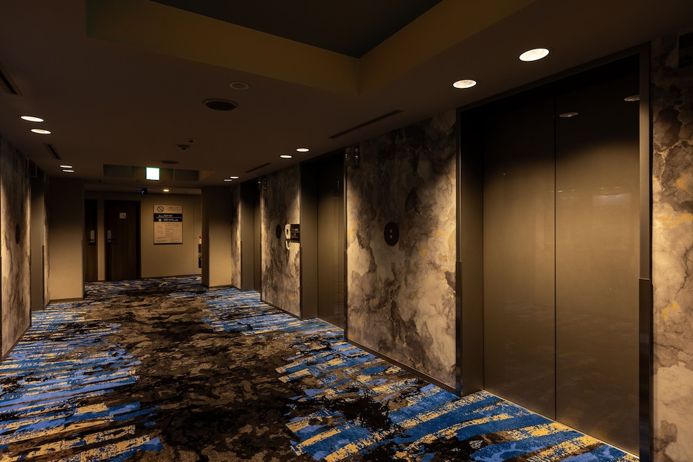 Triple Room, Non Smoking (Remodeled Floor) - Photo 4