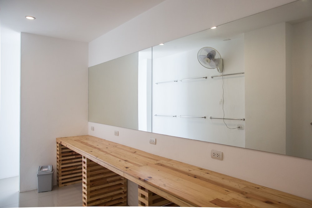 Private 6 Beds Dormitory photo 3