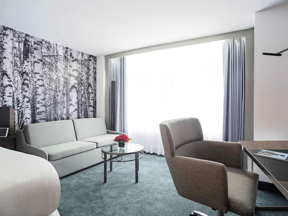 Superior Room, 1 King Bed with Sofa bed - Photo 4