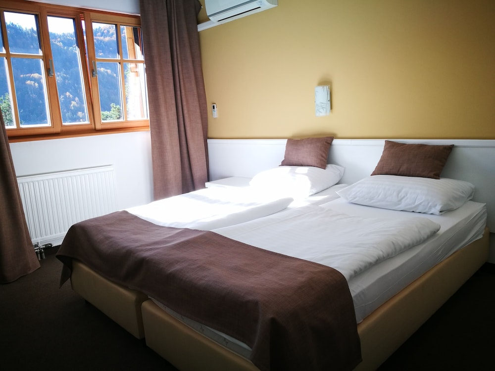 Standard Double or Twin Room - Photo 6