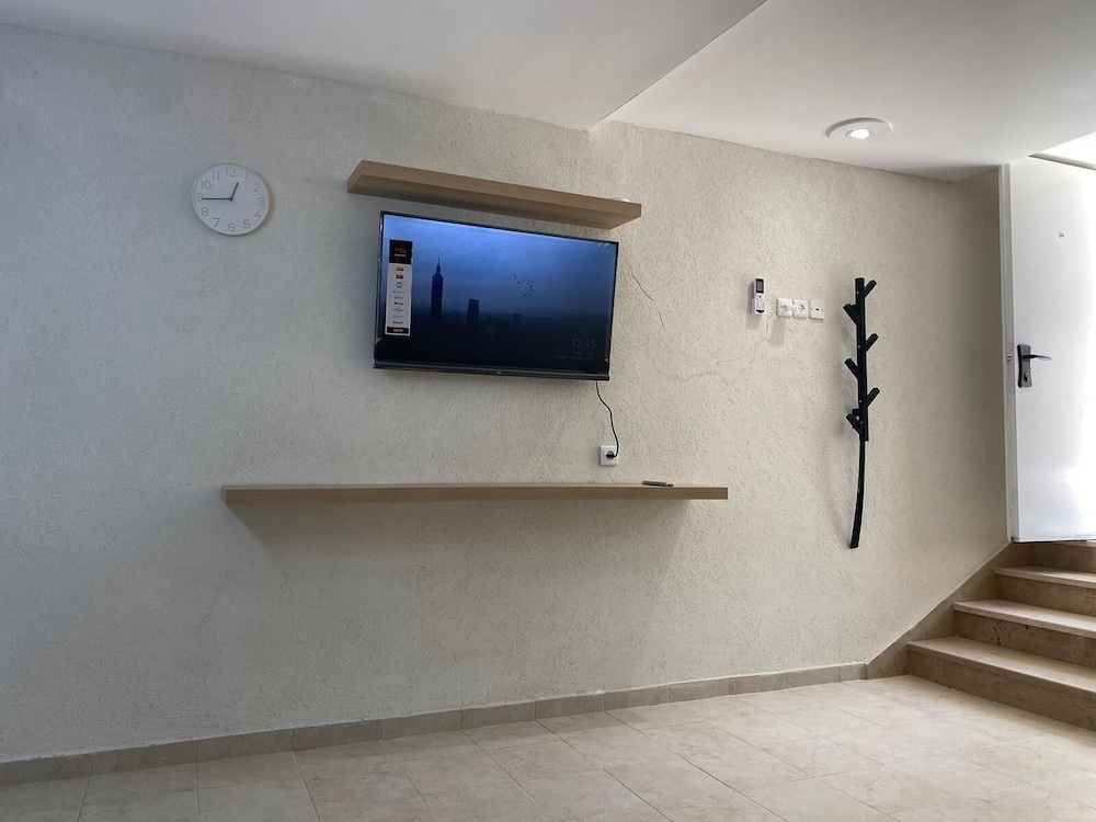 Superior Room, Refrigerator & Microwave, Ground Floor photo 2