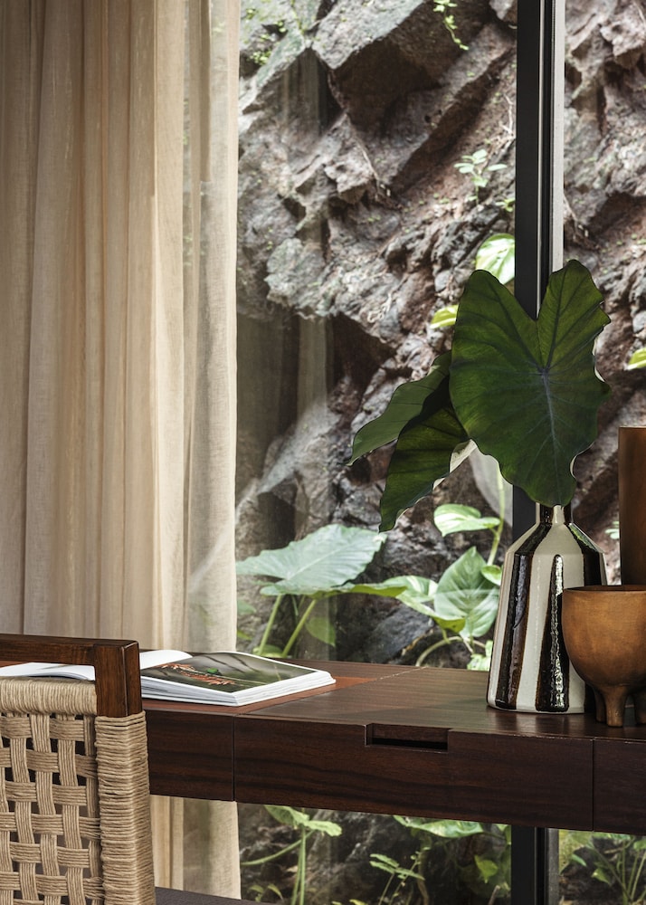 Villa (Ocean Cliff) - Photo 1