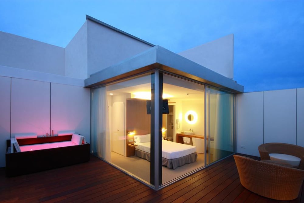Deluxe penthouse terrace with hydromassage - Photo 8