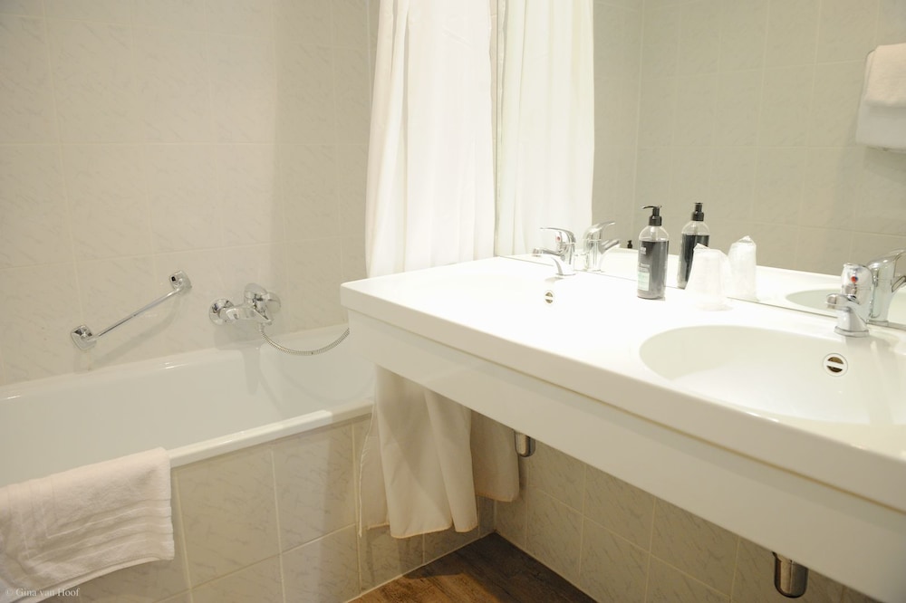 Classic Double or Twin Room - Photo 2