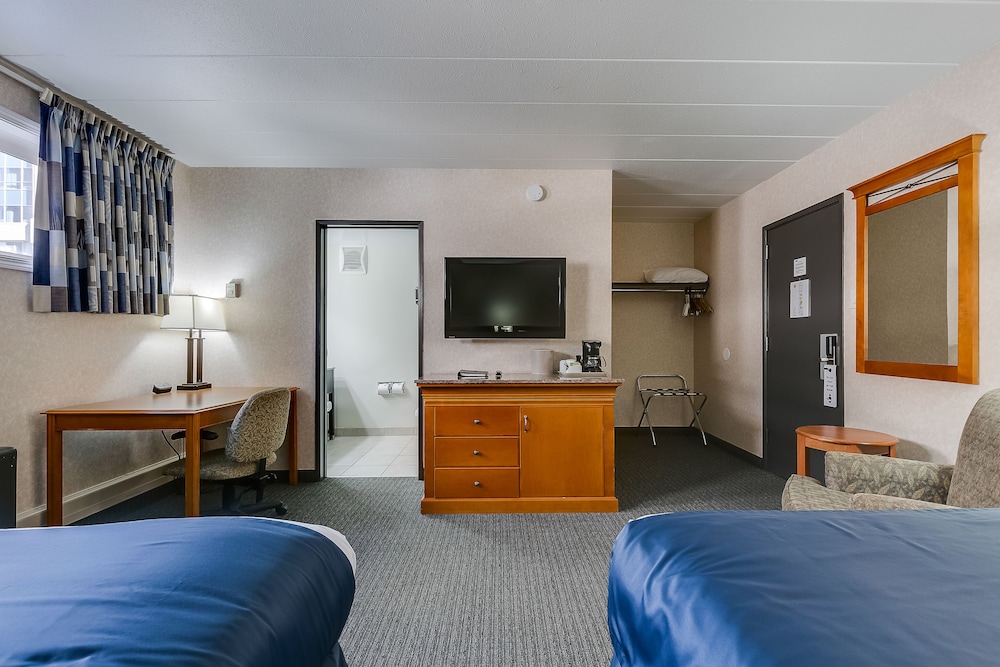 Economy Room, 2 Queen Beds (Obstructed View)