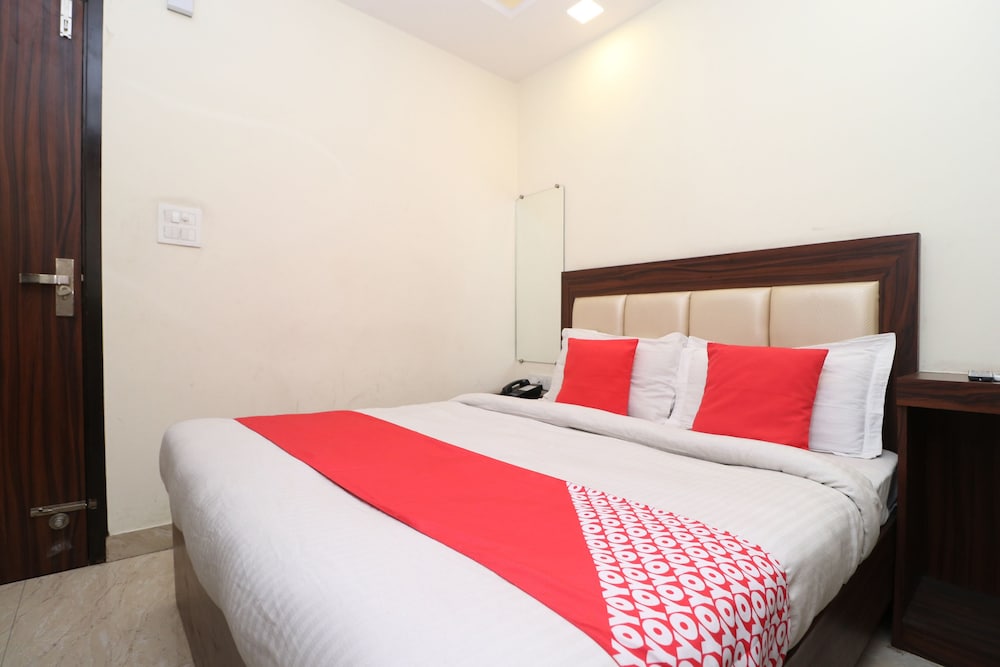 Double Room, 1 Queen Bed