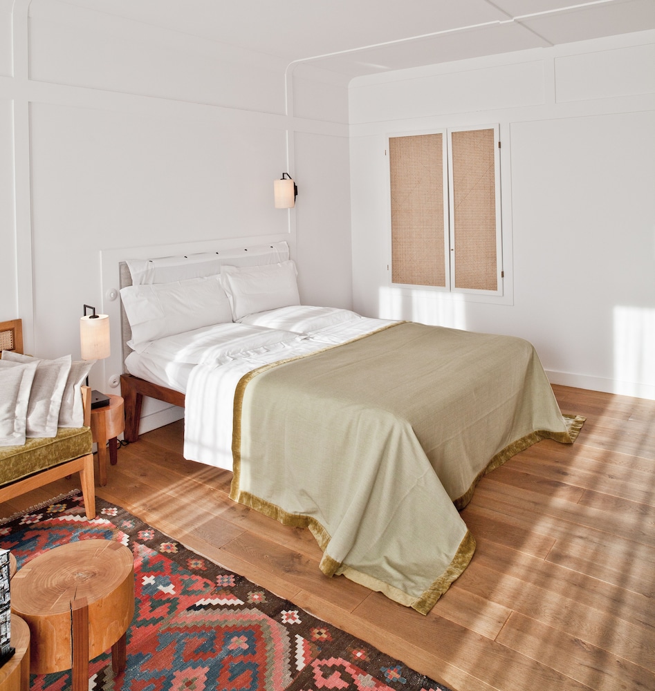 Deluxe Room, Courtyard View photo 2