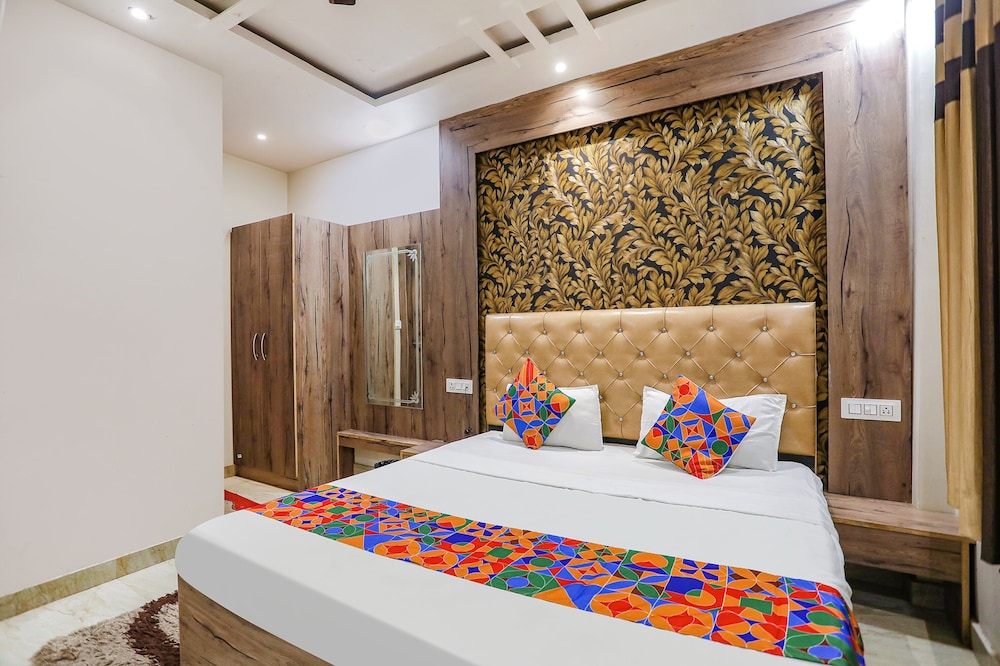 Deluxe Room - Photo 3
