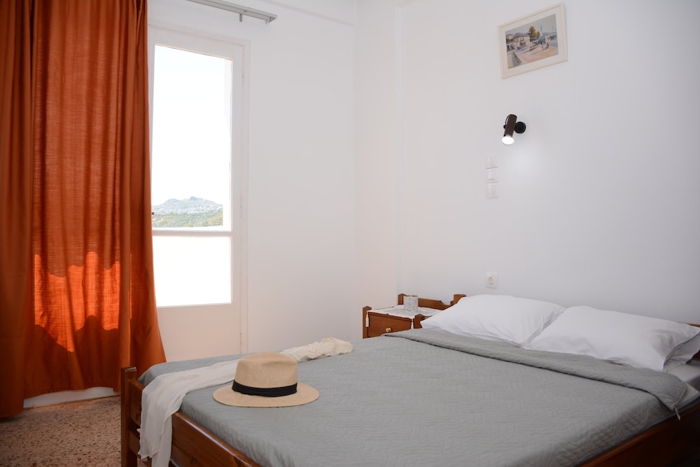 Basic Apartment, 2 Bedrooms (5 Persons)