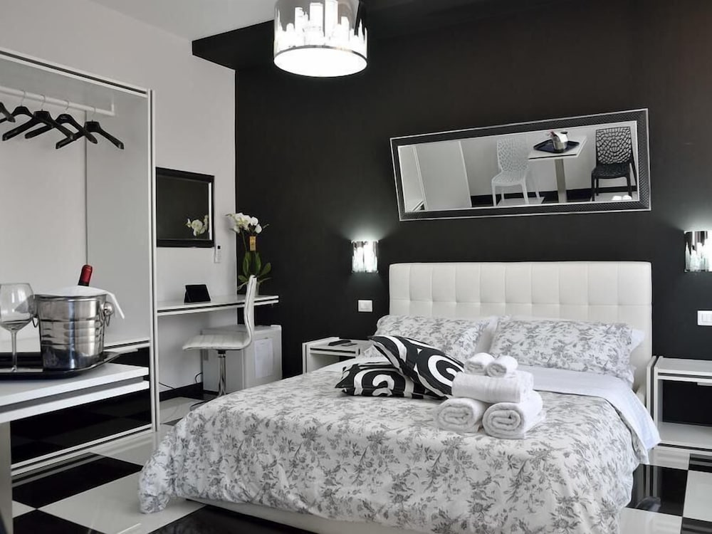 Deluxe Double Room, Ensuite, City View photo 1
