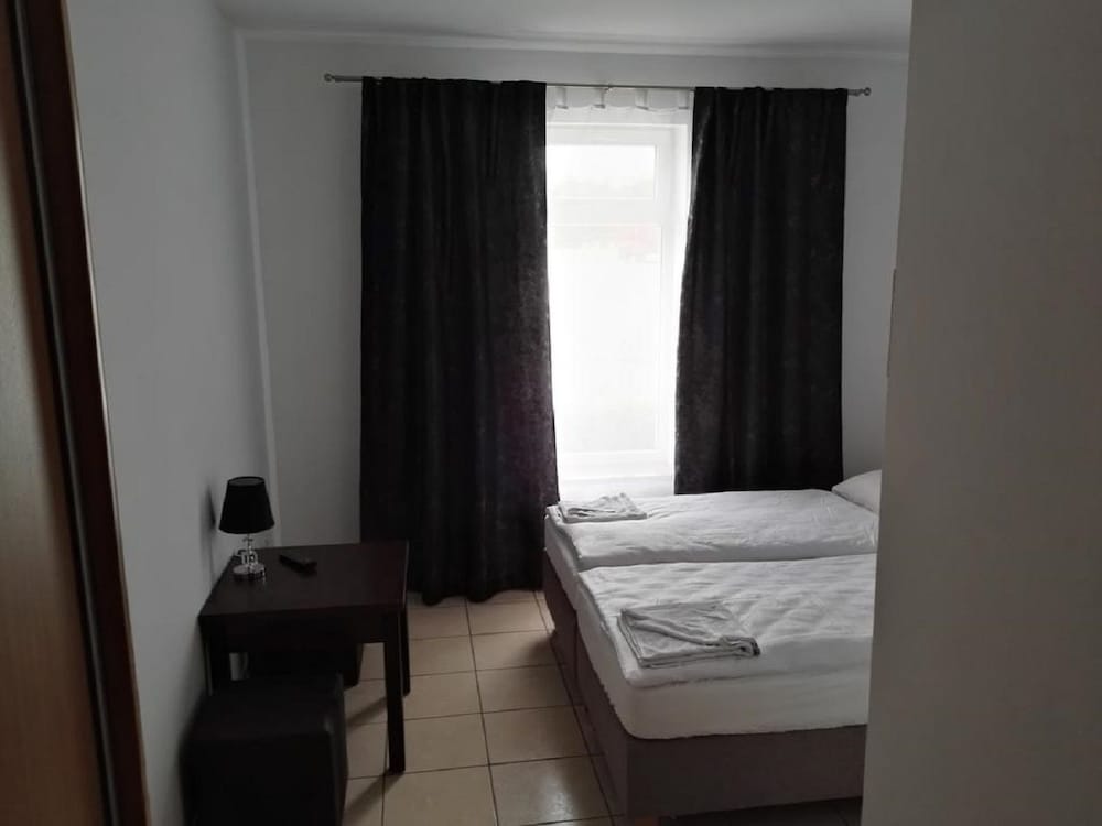 Double or Twin Room photo 2