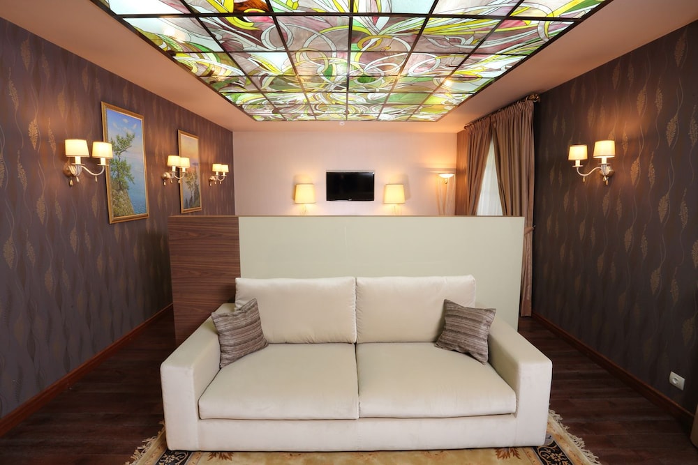 Suite, 1 Bedroom photo 1