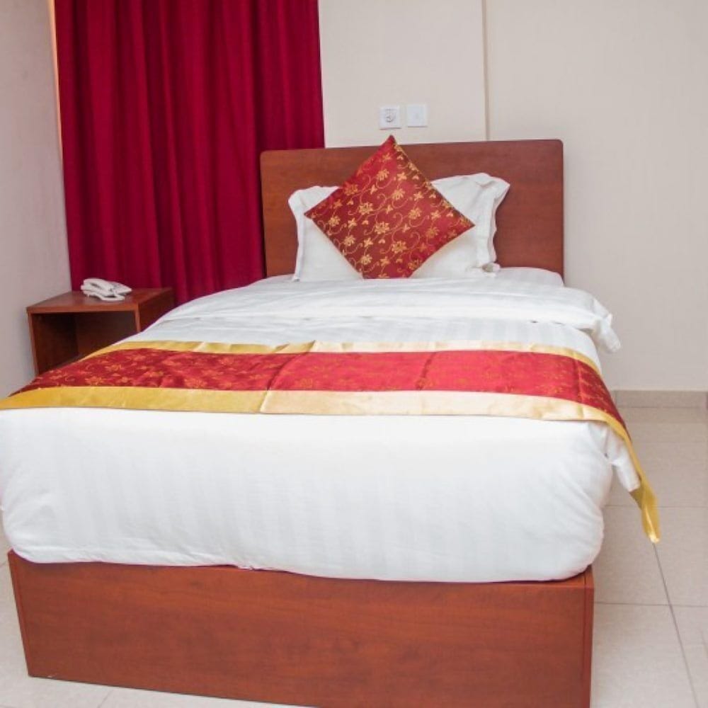 Standard/Single Room