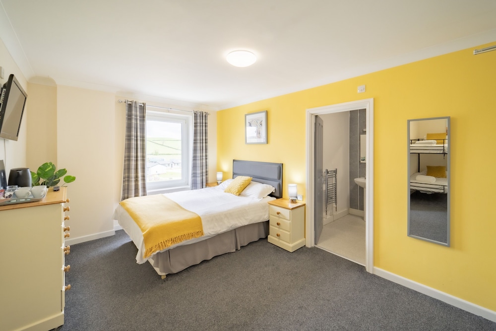 Superior Suite, Ensuite (2nd floor) photo 3
