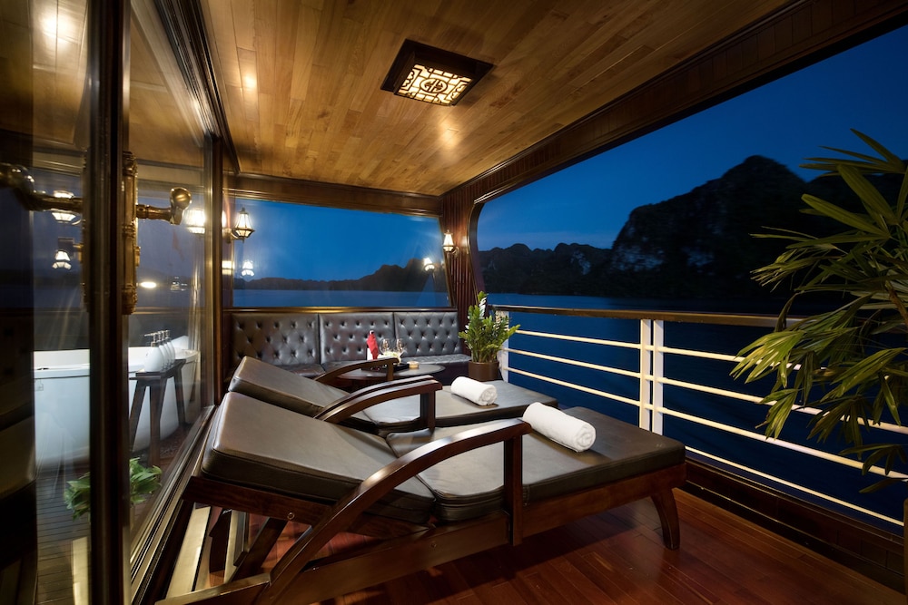 Executive Double or Twin Room, Balcony, Ocean View - 2D1N photo 2