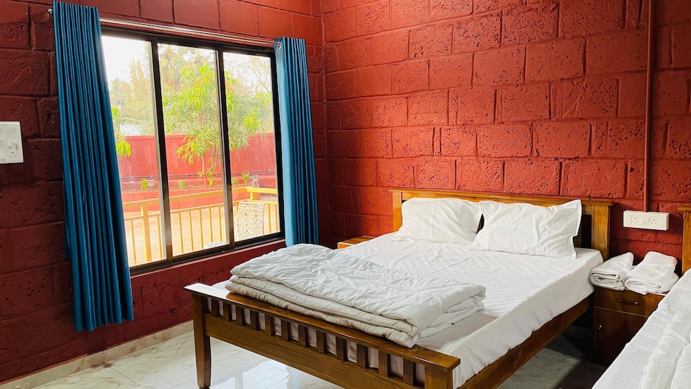 Basic Double Room