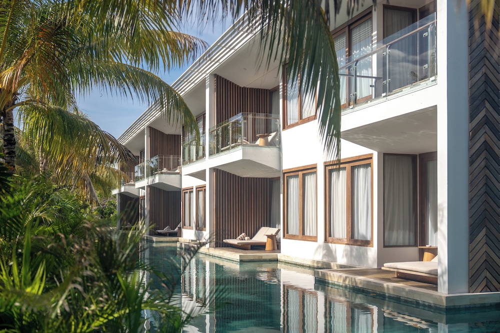 Deluxe Lagoon Pool Access - Photo 3