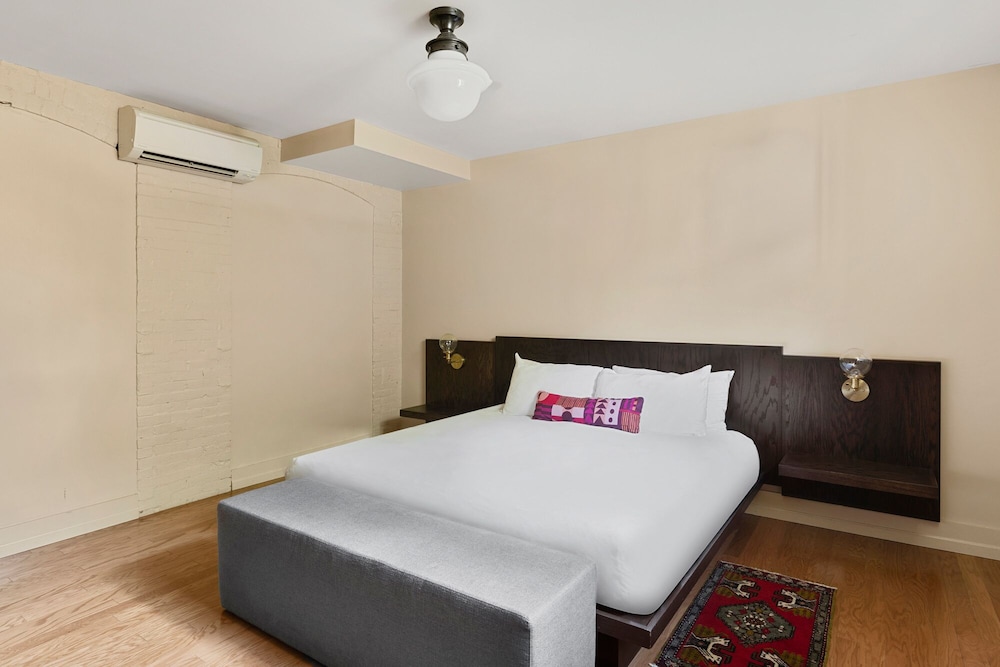 Luxury Suite, 1 King Bed photo 2