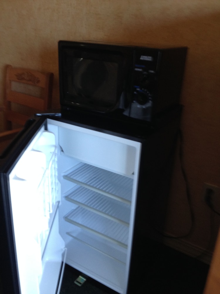 Superior Room, 2 Double Beds, Partial Lake View photo 2