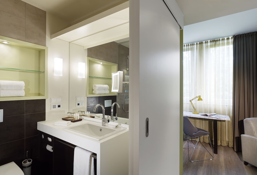Standard Room, 1 Double Bed, Garden View - Photo 7