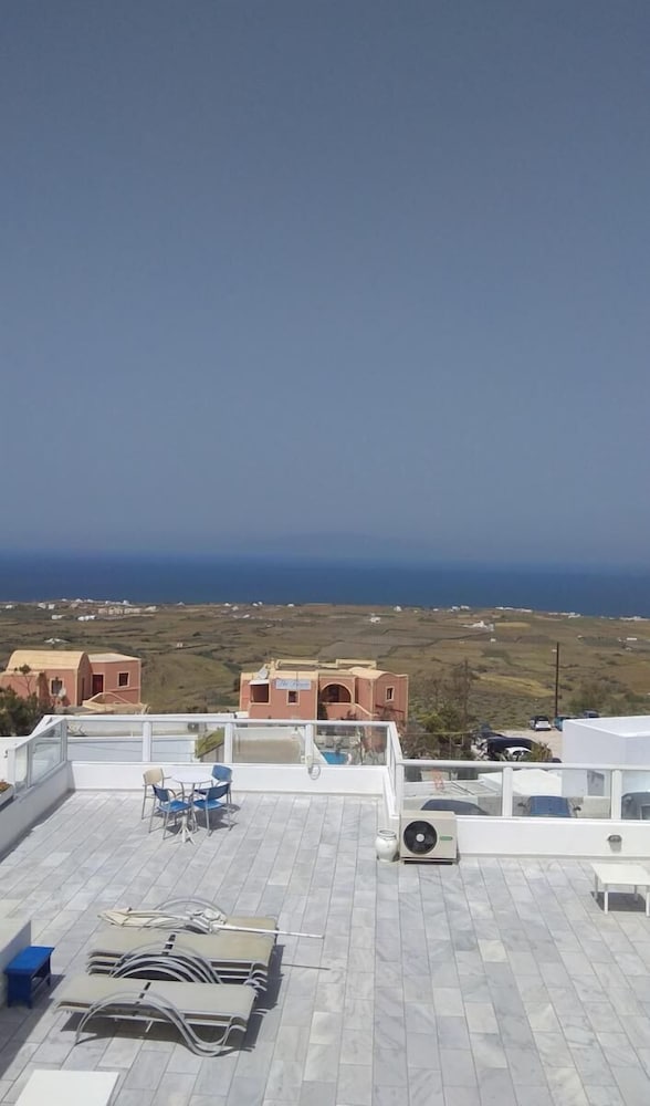 Standard Studio, Balcony - Photo 6