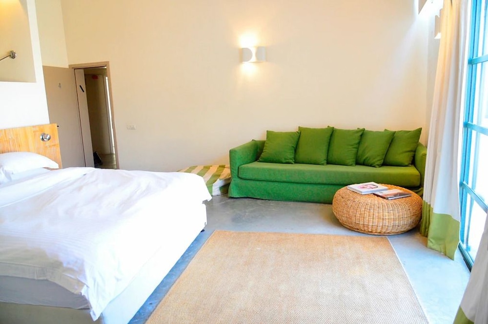 Deluxe Suite photo 3