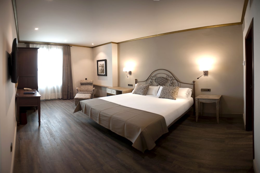 Double Room, Sea View - Photo 2