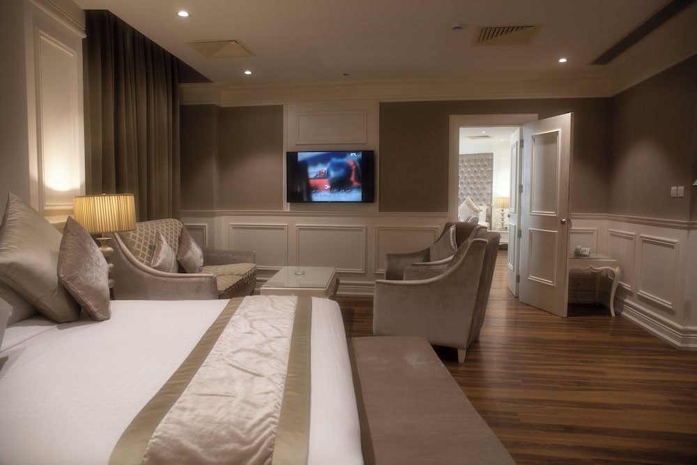 Superior Suite, Multiple Beds photo 2