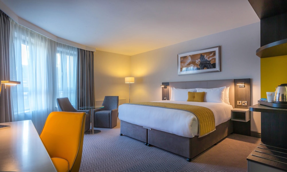 Executive Room, 1 King Bed photo 3