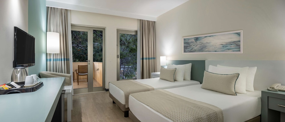 Standard Room, Garden View
