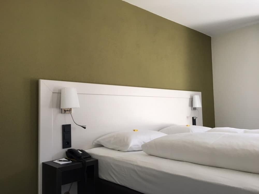 Single Room photo 3