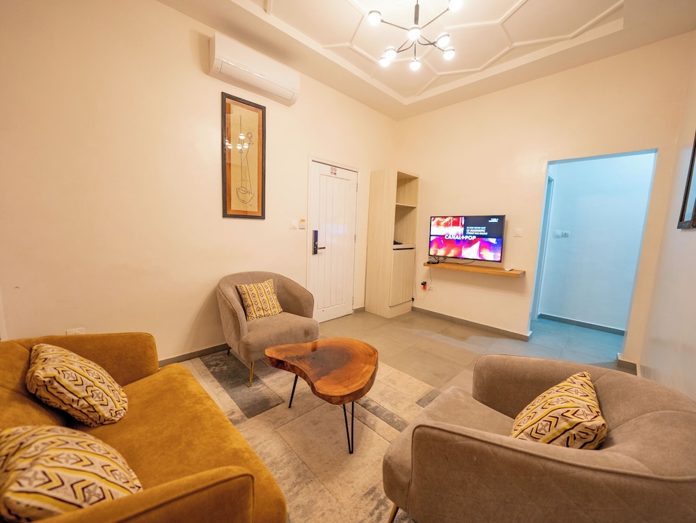 Comfort Suite, Patio, Garden View