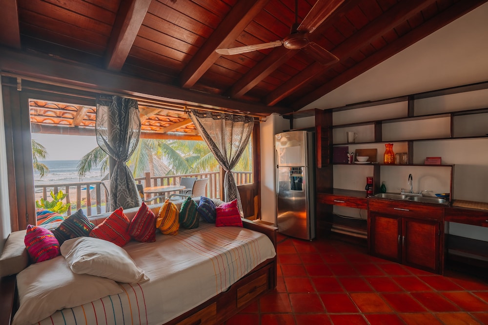 Mariposa Multi bed Suite photo 3