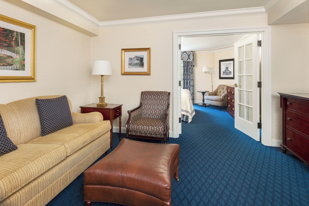 One Bed room suite - Photo 3