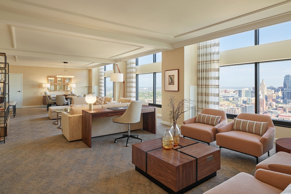 Luxury Suite, 1 Bedroom - Photo 5