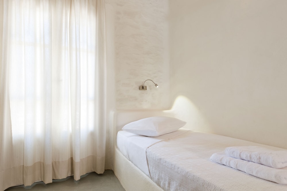 Traditional Twin Room - Photo 3
