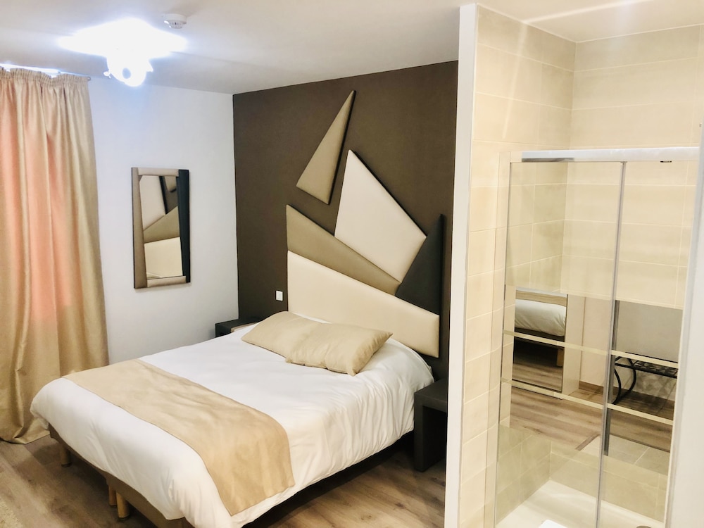 Comfort Double Room, Ensuite, Canal View photo 1