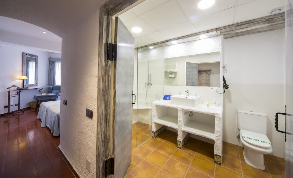 Economy Double Room, Ground Floor photo 2