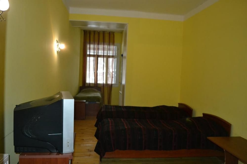 Standard Triple Room photo 2